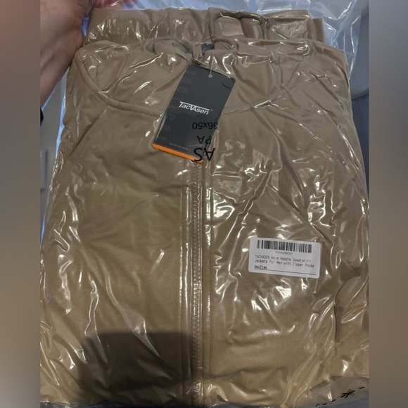 Brand new men's XXL hoody - Picture 2 of 2